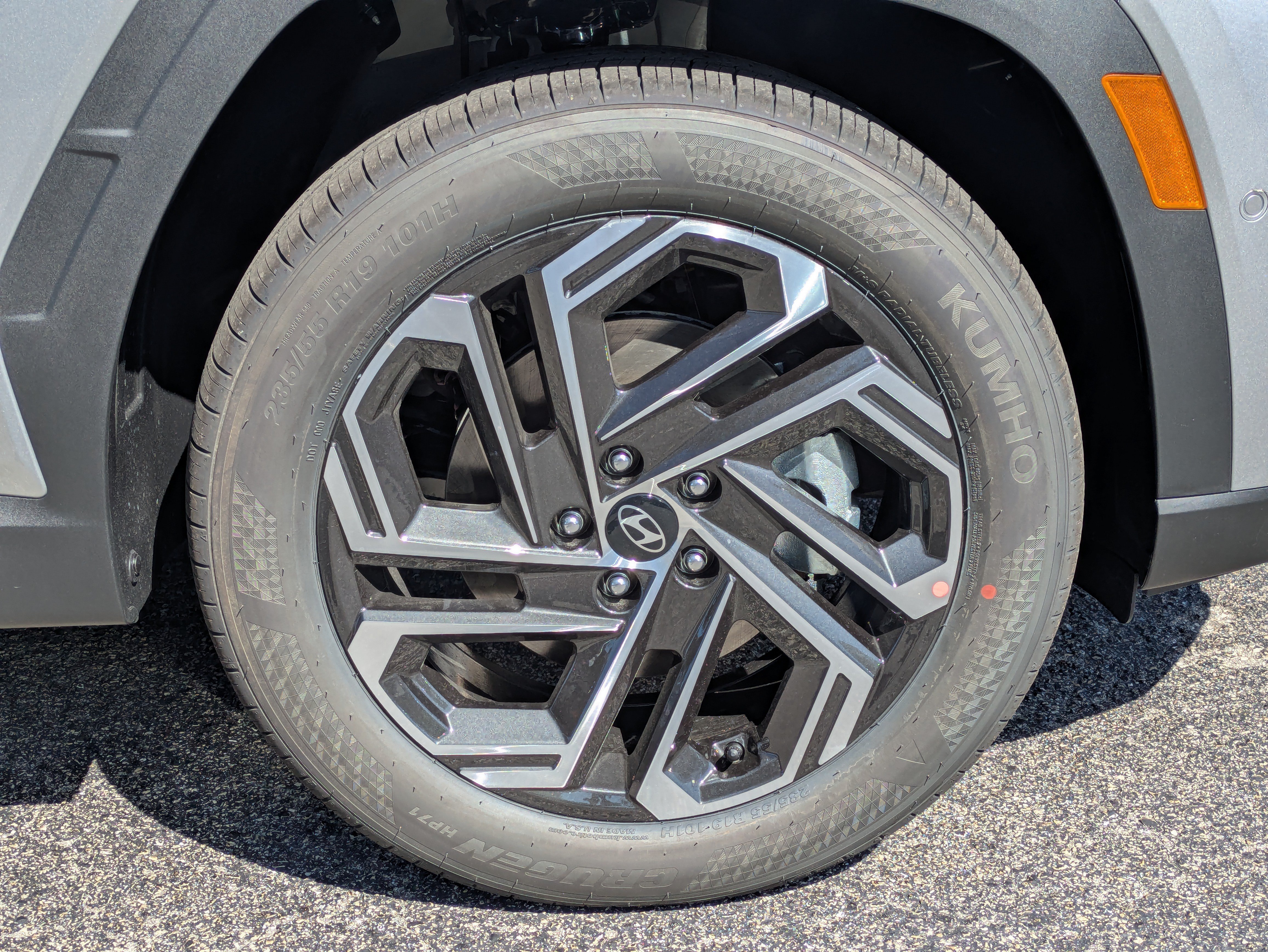 New 2026 Hyundai Tucson Limited FWD image 11