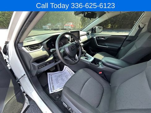 Used 2023 Toyota RAV4 LE FWD image 24