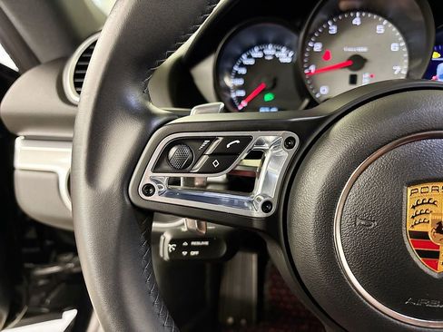 Used 2019 Porsche 718 Cayman S RWD image 21
