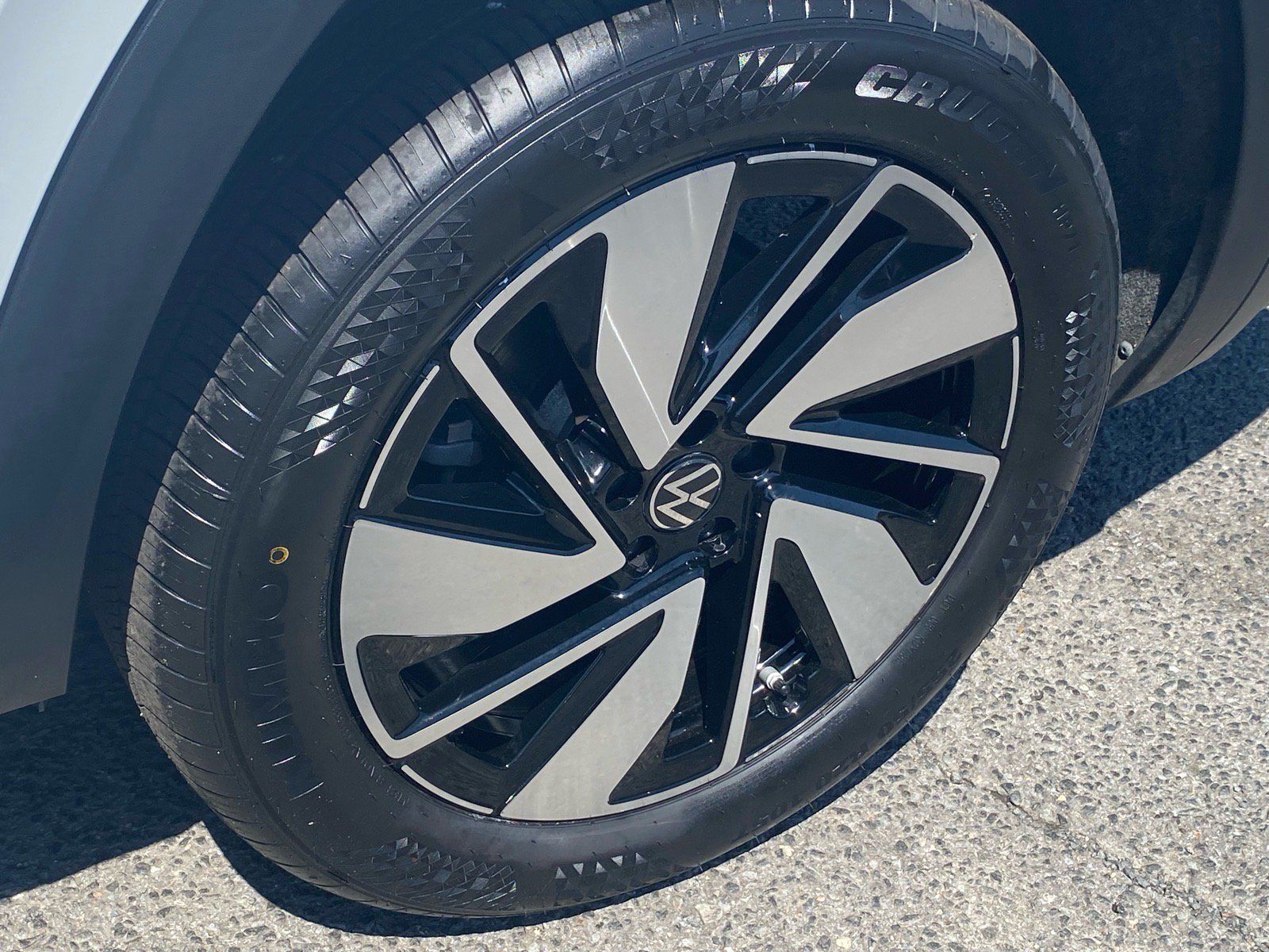 Certified 2024 Volkswagen Atlas SE FWD image 18