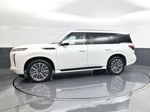 Used 2025 INFINITI QX80 Sensory image 6