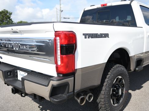 New 2026 Ford F250 King Ranch w/ Tremor Off-Road Package AWD/4WD image 8
