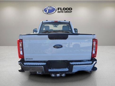 New 2026 Ford F250 XL w/ XL Chrome Package image 4
