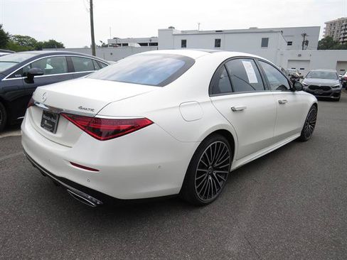 Used 2023 Mercedes-Benz S 500 4MATIC image 4