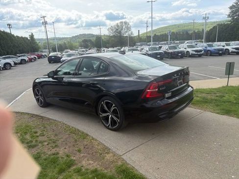 Used 2024 Volvo S60 B5 Plus AWD/4WD image 5