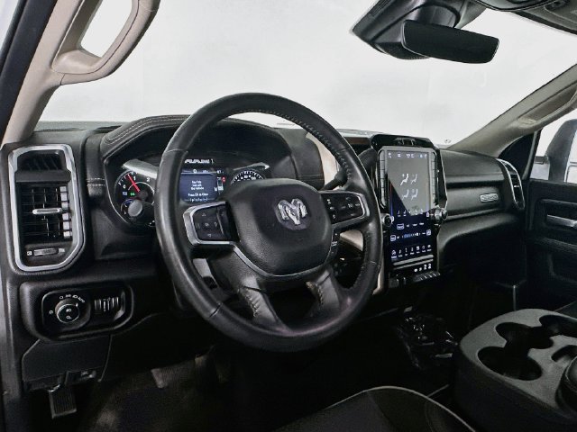 Used 2024 RAM 2500 Laramie w/ Safety Group AWD/4WD image 11