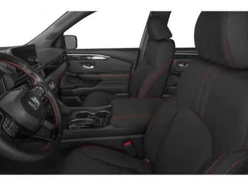 Used 2025 Honda Pilot Sport image 12