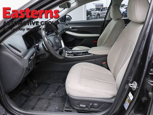 Used 2023 Hyundai Sonata SEL FWD image 14