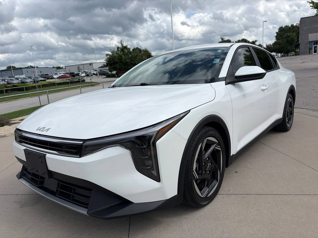 Used 2025 Kia K4 EX FWD image 4
