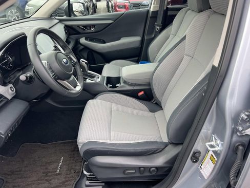 Certified 2025 Subaru Outback Premium w/ Popular Package #1A image 9