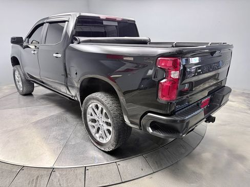 Used 2020 Chevrolet Silverado 1500 LT Trail Boss AWD/4WD image 7