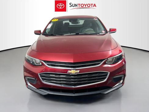 Used 2017 Chevrolet Malibu Premier w/ Driver Confidence Package image 10