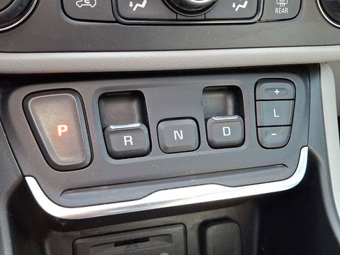 Used 2019 GMC Terrain SLT w/ Preferred Package image 15