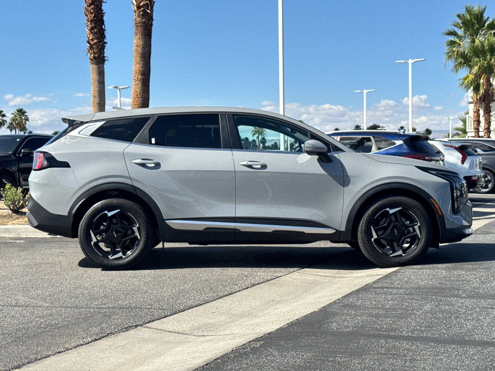 Certified 2026 Kia Sportage EX FWD image 2