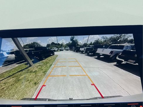 Used 2024 Chevrolet Silverado 1500 LT Trail Boss w/ LT Trail Boss Premium Package AWD/4WD image 31