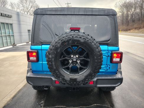 New 2026 Jeep Wrangler Sport AWD/4WD image 9
