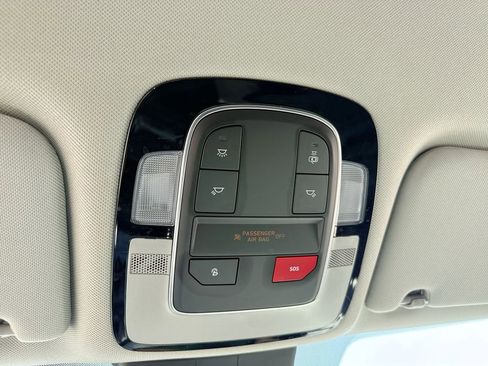 Used 2023 Hyundai Santa Fe SEL FWD image 11