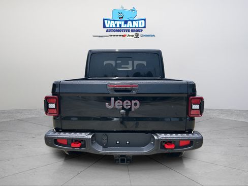 New 2026 Jeep Gladiator Rubicon w/ Safety Group AWD/4WD image 4