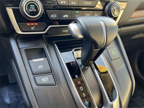 Used 2018 Honda CR-V Touring image 18