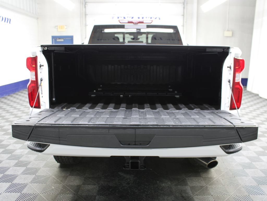 Used 2023 Chevrolet Silverado 3500 High Country w/ Technology Package AWD/4WD image 51