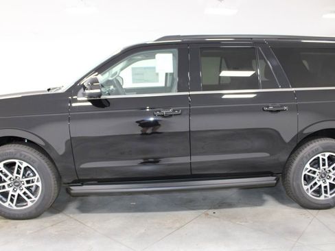 New 2025 Ford Expedition Max Active image 5