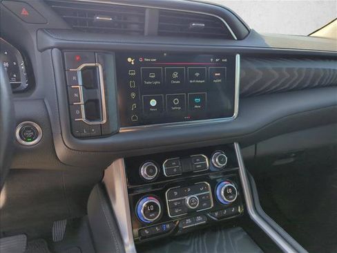 Used 2022 GMC Yukon Denali AWD/4WD image 11