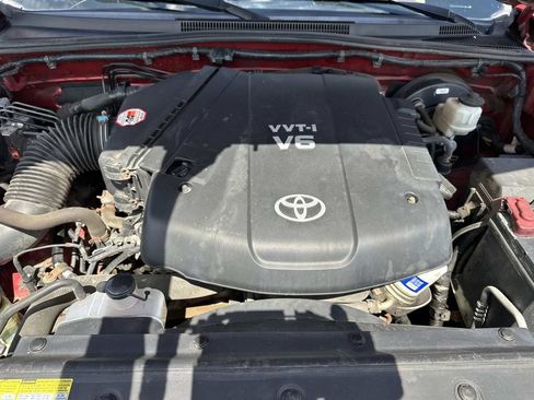 Used 2014 Toyota Tacoma 4x4 Double Cab w/ TRD Sport Package image 11