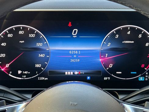 Certified 2024 Mercedes-Benz GLC 300 image 19