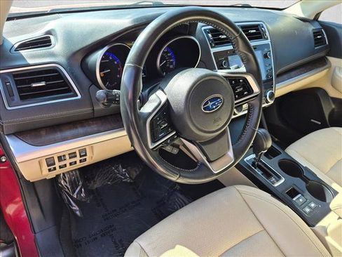 Used 2018 Subaru Outback 3.6R Limited AWD/4WD image 16