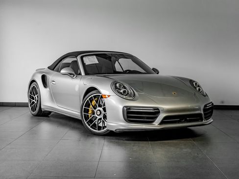 Used 2019 Porsche 911 Turbo S image 9