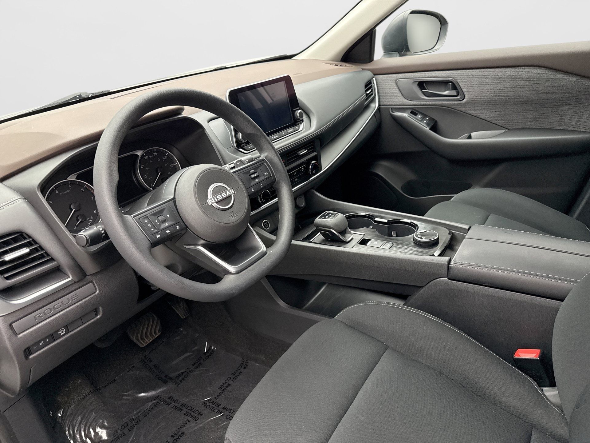 Used 2023 Nissan Rogue S AWD/4WD image 10