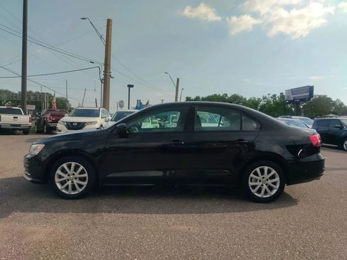 Used 2015 Volkswagen Jetta SE FWD image 2
