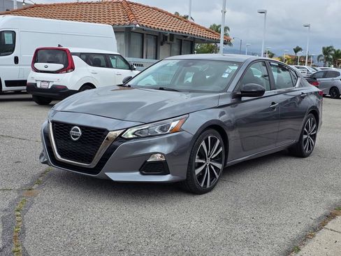 Used 2021 Nissan Altima 2.5 SR FWD image 10