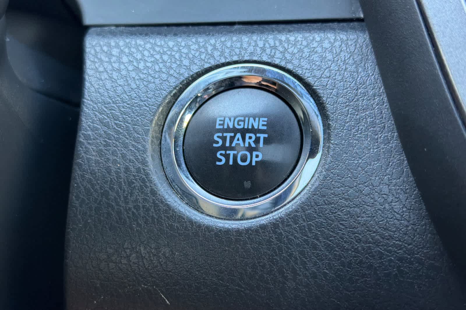 Used 2023 Toyota Camry SE w/ Audio Upgrade Package FWD image 23