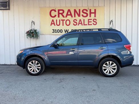 Used 2012 Subaru Forester 2.5X Premium AWD/4WD image 7