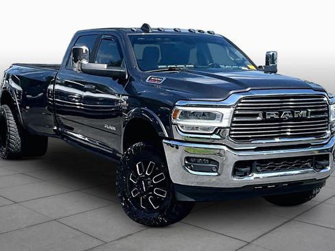 Used 2021 RAM 3500 Laramie AWD/4WD image 3