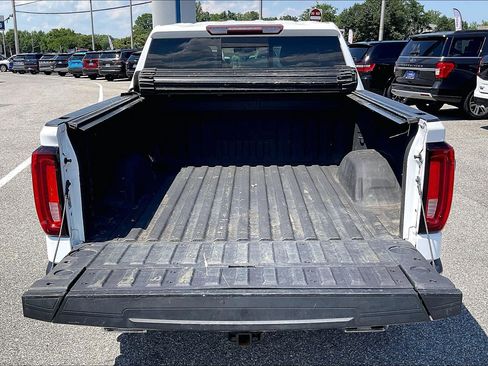 Used 2021 GMC Sierra 1500 SLT w/ SLT Premium Plus Package AWD/4WD image 33
