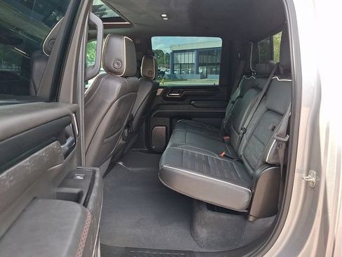 Used 2025 GMC Sierra 2500 AT4X AWD/4WD image 12