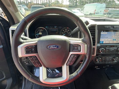 Used 2018 Ford F150 Lariat image 26