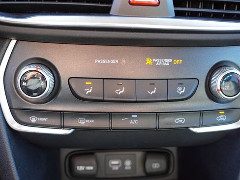 Used 2019 Hyundai Santa Fe SE AWD/4WD image 24