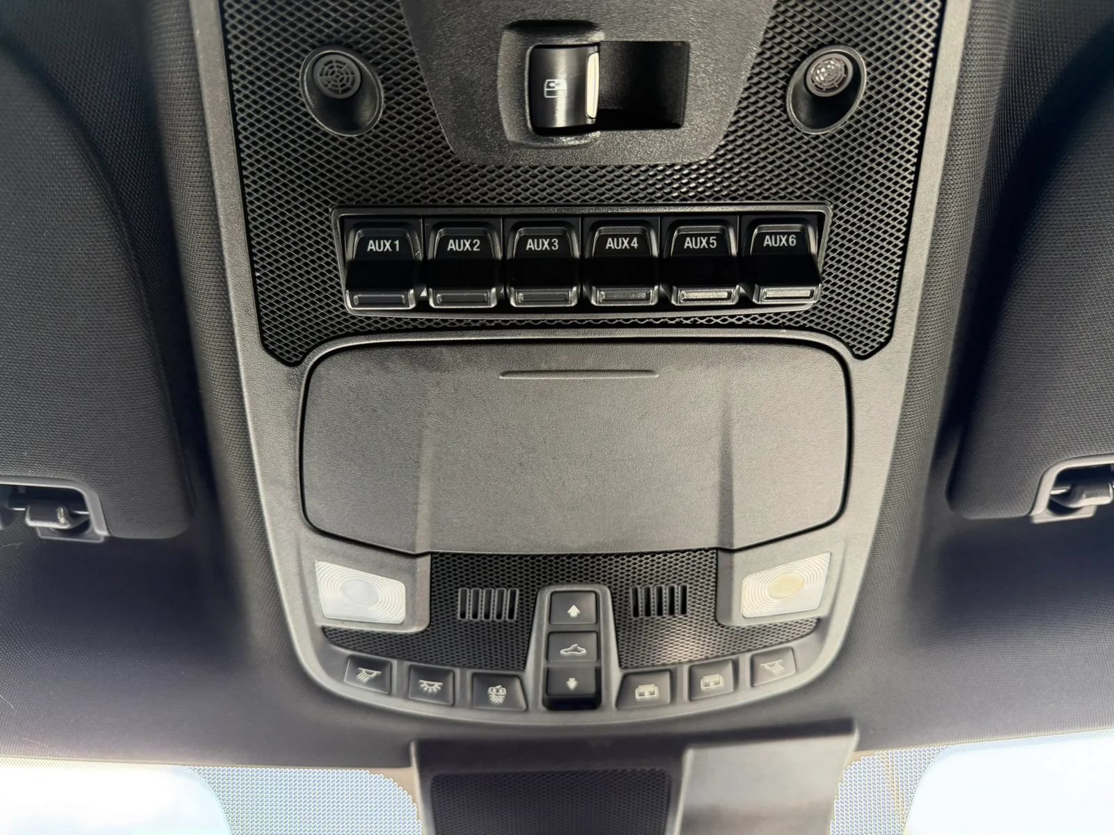 Used 2019 Ford F150 Raptor w/ Equipment Group 802A Luxury AWD/4WD image 25