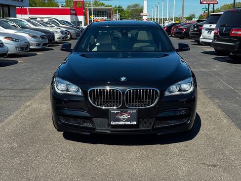 Used 2014 BMW 750i RWD image 2