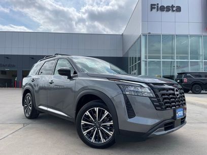 Certified 2026 Nissan Pathfinder Platinum w/ Cargo Package