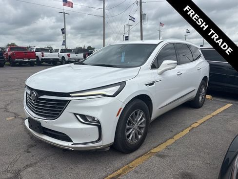 Used 2022 Buick Enclave Premium FWD image 2