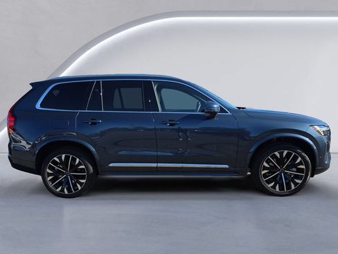 Used 2026 Volvo XC90 B6 Plus w/ Protection Package Premier AWD/4WD image 3