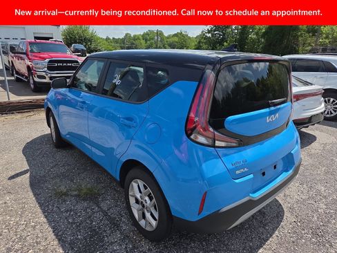 Used 2023 Kia Soul S FWD image 5