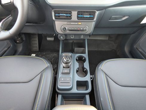 New 2026 Ford Maverick Lobo AWD/4WD image 20