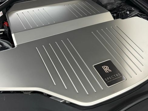 Used 2025 Rolls-Royce Spectre image 53