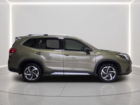 Used 2024 Subaru Forester Touring AWD/4WD image 6