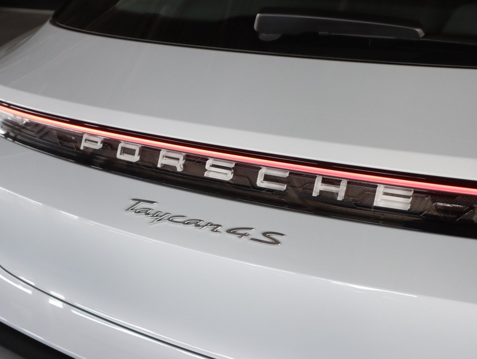 Certified 2023 Porsche Taycan 4S AWD/4WD image 27